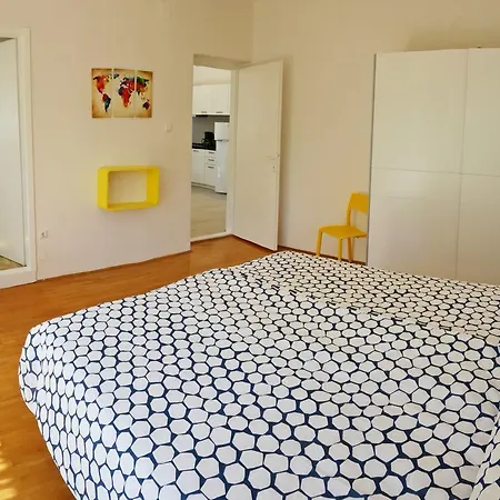 Interno 34 * Zadar
