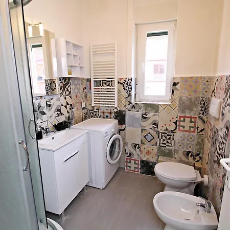 Interno 34 Apartment *