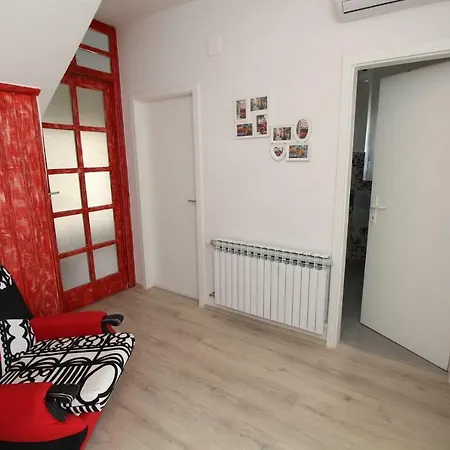 Interno 34 *