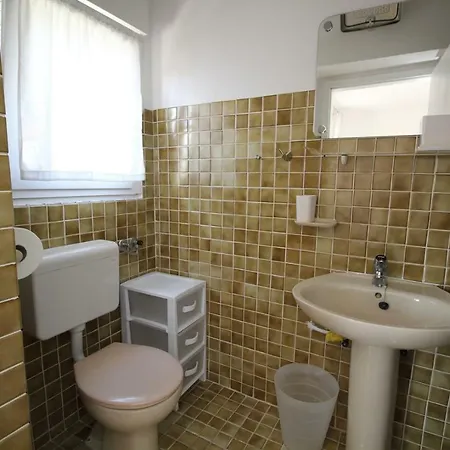 Interno 34 Apartment *